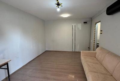 Garsonieră decomandată în Nicolina - 2