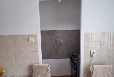 Apartament cu 3 camere, 80 mp, renovat complet, Reșița, Bld. Republicii - 8
