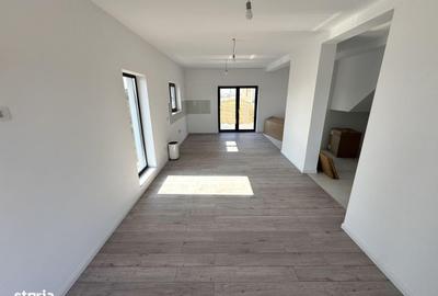 Casă cu 4 camere cu Teren 500 Mp în Ciurea - 9