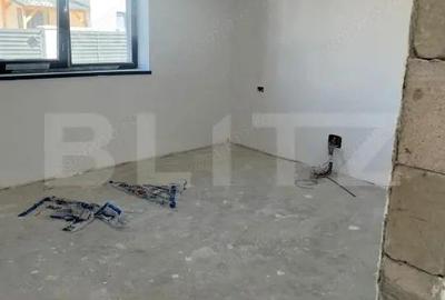 Casă cu 3 camere cu Teren 473 Mp în Central - 1