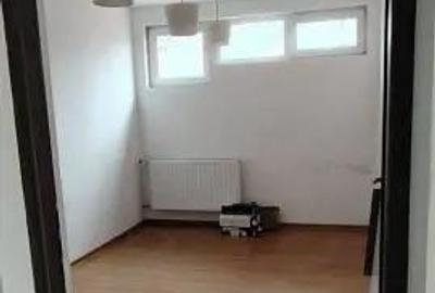 Casă cu 8 camere în Drumul Taberei - 1