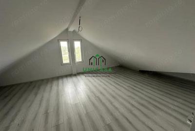 Casă cu Teren 2000 Mp în Români - 8