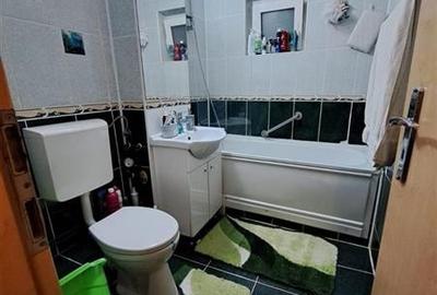 4 camere,et 2, Torontalului, 2 bai, 2 balcoane, centrala proprie, clima - 24