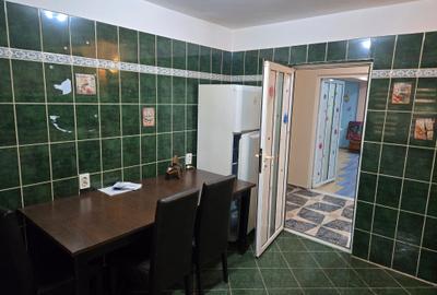 Apartament cu 3 camere decomandat, mobilat în Păcii - 9