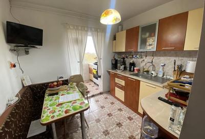 3 camere | Titan | Metrou 1 decembrie | balcon | 70 mp | 1981 3 camere | Titan | Metrou 1 decembrie | balcon | 70 mp | 1981 - 9