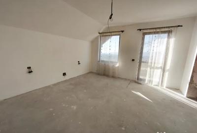 Casă cu 5 camere cu Teren 1792 Mp în Mitocu Dragomirnei - 12