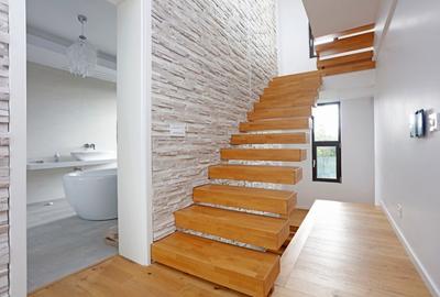 Casă cu 3 camere cu Teren 850 Mp în Central - 15