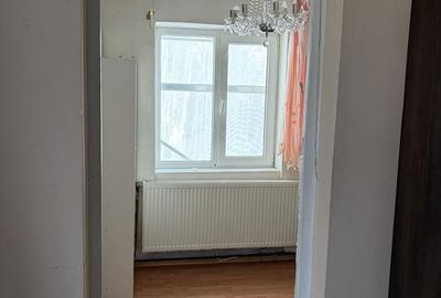 Apartament cu 2 camere nedecomandat în Central