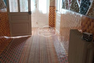 Casă cu 3 camere cu Teren 1335 Mp în Central - 8