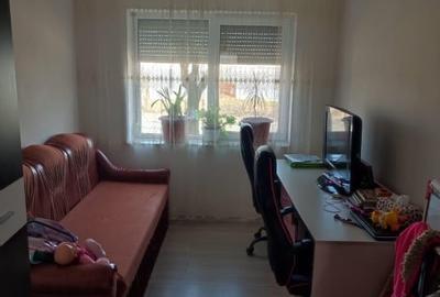 Casă de vânzare 2200 mp2 - 8