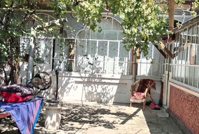 Casă cu 6 camere cu Teren 688 Mp în Brănești - 9