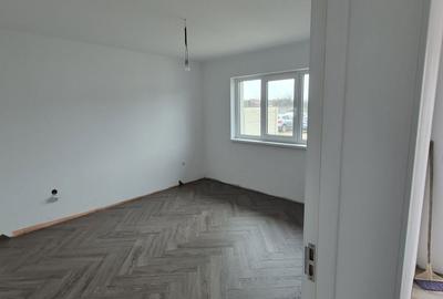Casă cu 4 camere în Oșorhei