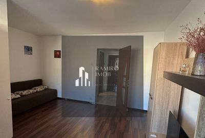 Garsonieră semidecomandată, mobilată în 1 Decembrie 1918