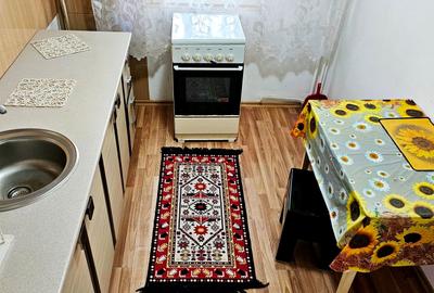 Apartament cu 2 camere decomandat în Micro 17 - 1