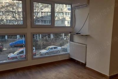 Garsonieră decomandată în Universitate