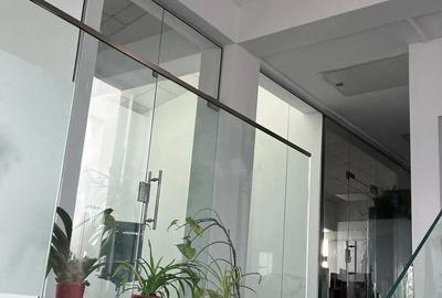 Spațiu comercial, de 100 mp, în Central - 2