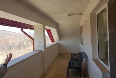 Casă cu 4 camere cu Teren 1500 Mp în Izvoru Dulce (Beceni) - 8