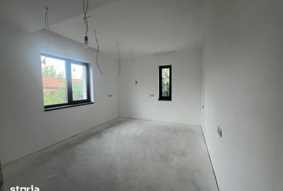 Casă cu 5 camere cu Teren 500 Mp în Central - 18