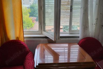 De vanzare apart cu o camera, 40 mp, Pct Cardinale et 4, cu centrala si aer conditionat 80000 euro - 2