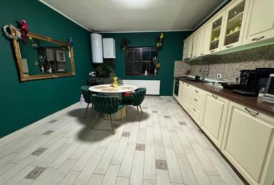 Casă individuală cu 6 camere cu Canalizare în Dascălu - 4