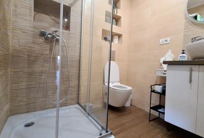 Duplex cu 8 camere cu Canalizare în Stupini - 11