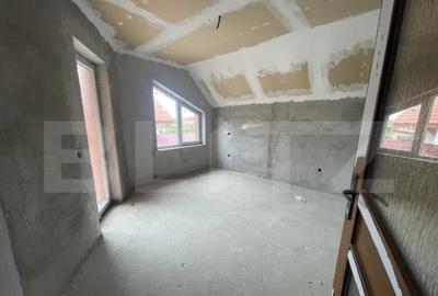 Casă cu 4 camere cu Teren 716 Mp în Botiz - 7