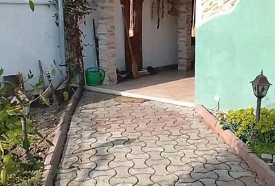 Casă cu 3 camere cu Teren 400 Mp în Central - 8