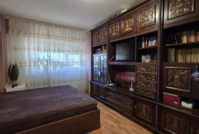 Apartament cu 4 camere decomandat în Calea București - 7