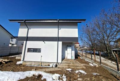 Casă cu 3 camere cu Teren 280 Mp în Berceni - 6