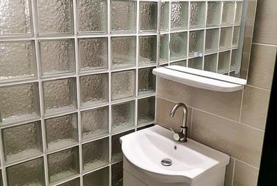 Apartament cu 3 camere, mobilat în Văcăresti