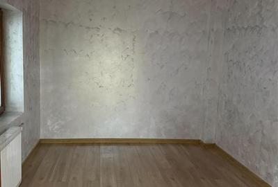 Casă cu 5 camere cu Teren 385 Mp în Central - 12