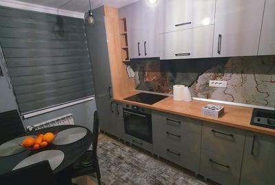 Apartament cu 3 camere semidecomandat în Central - 7