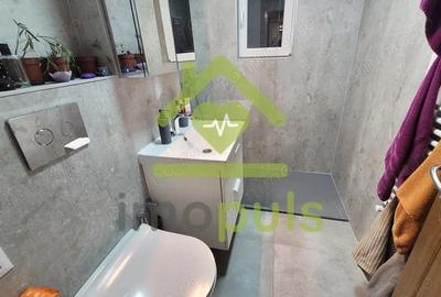 Apartament cu 3 camere decomandat în Aradului