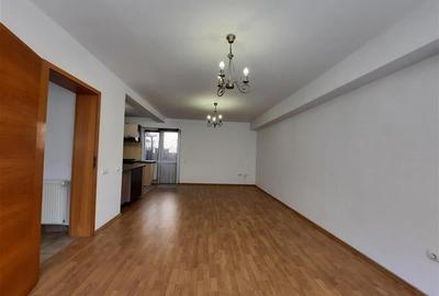 Casa cu 4 camere,105 mp, situata in cartierul Europa! - 2