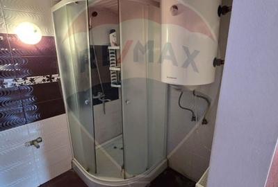 Casa / Vila cu 6 camere de vanzare - 8