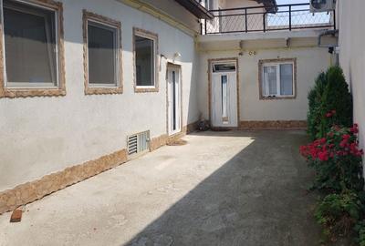 Spațiu comercial, de 25 mp, în Central - 1