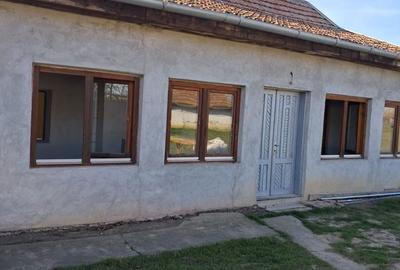 Casă cu 2 camere în Șiclău - 1