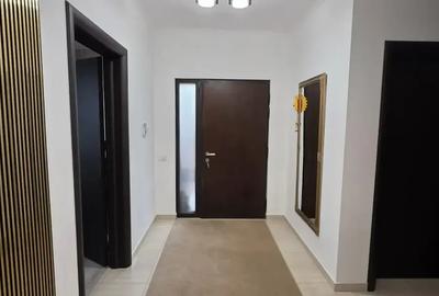 Casă cu 5 camere cu Canalizare în Vest - 18