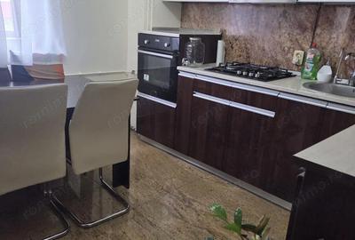 Apartament cu 3 camere decomandat în Spitalul Județean - 10