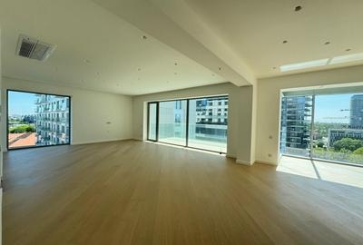 Apartament cu 4 camere semidecomandat în Aviației