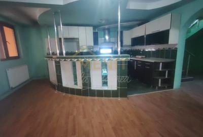 Casă individuală cu 5 camere cu Canalizare în Malu Roșu - 8