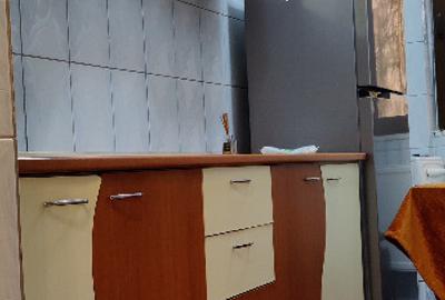 Inchiriez garsoniera decomandata B-dul. Bucuresti (Ploiesti) Inchiriez garsoniera decomandata B-dul. Bucuresti (Ploiesti) - 2