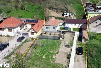 Casă cu 3 camere cu Teren 4700 Mp în Vințu de Jos - 1