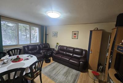 Valea Ialomitei langa statia de metrou  garsoniera mobilata utilata p/4 dec - 1