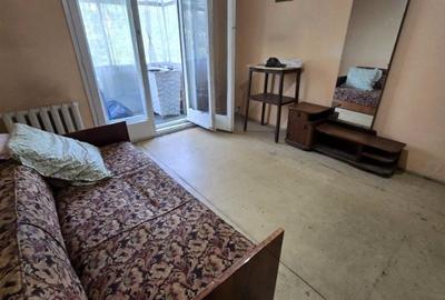 Apartament cu 2 camere semidecomandat în Dacia