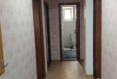 Apartament cu 3 camere decomandat în Bartolomeu - 1
