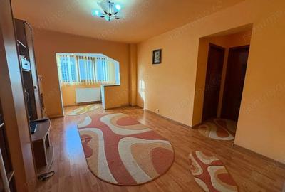 Vanzare apartament 3 camere, situat in Targu Jiu, Aleea Plopilor - 3