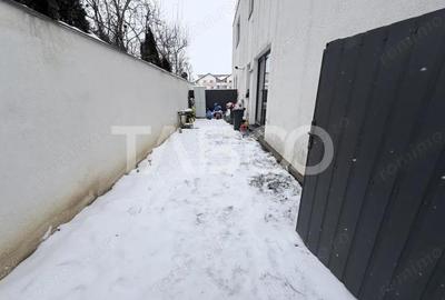 Apartament cu 3 camere decomandat, mobilat în Central - 13