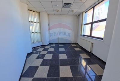 Birou, de 18 mp, în Ultracentral - 1