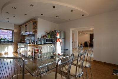 PROPRIETAR VAND VILA P+M SUPRAFATA CONSTRUITA 240 mp - 6